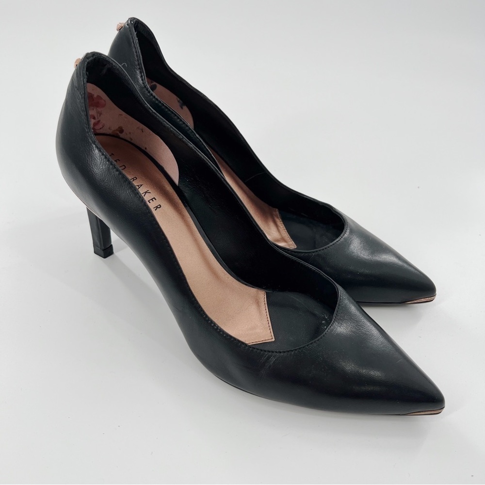TED Baker London black leather pointed toe heels